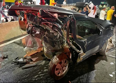 Acidente na BR 316 deixou carro totalmente destruído