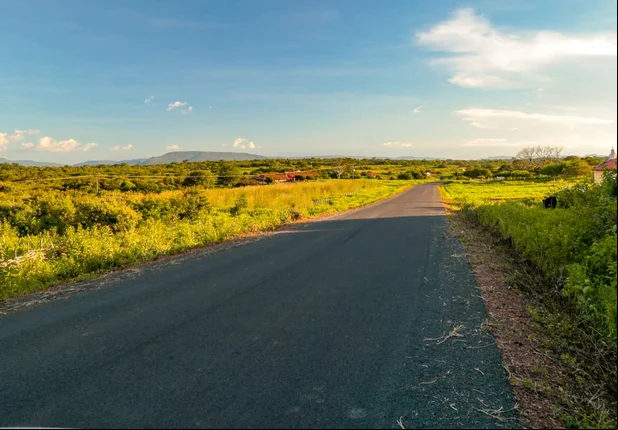 IDEPI está finalizando estrada que liga Cocal, Cajueiro da Praia e Barra Grande