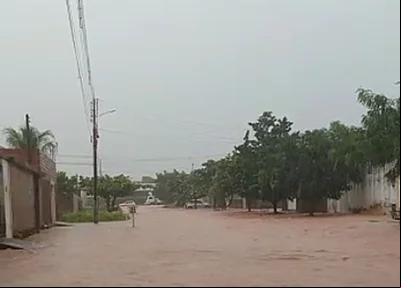 Situação de rua após forte chuva em Teresina